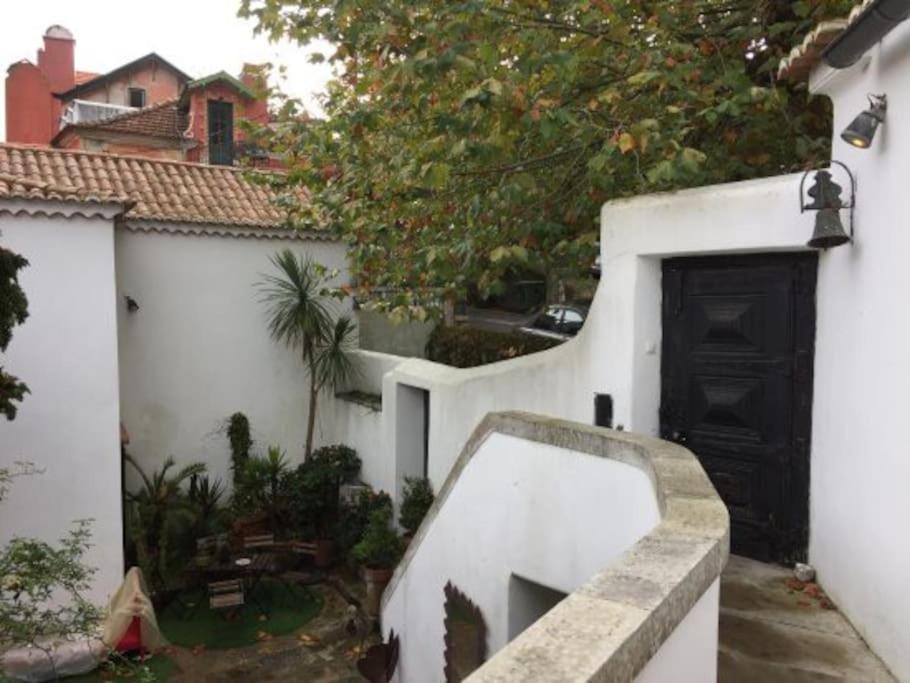 Tiny Smart Home, Private Garden & Outside Jacuzzi. Center Sintra! Exterior foto