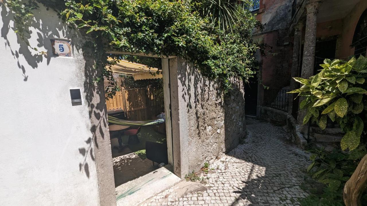 Tiny Smart Home, Private Garden & Outside Jacuzzi. Center Sintra! Exterior foto